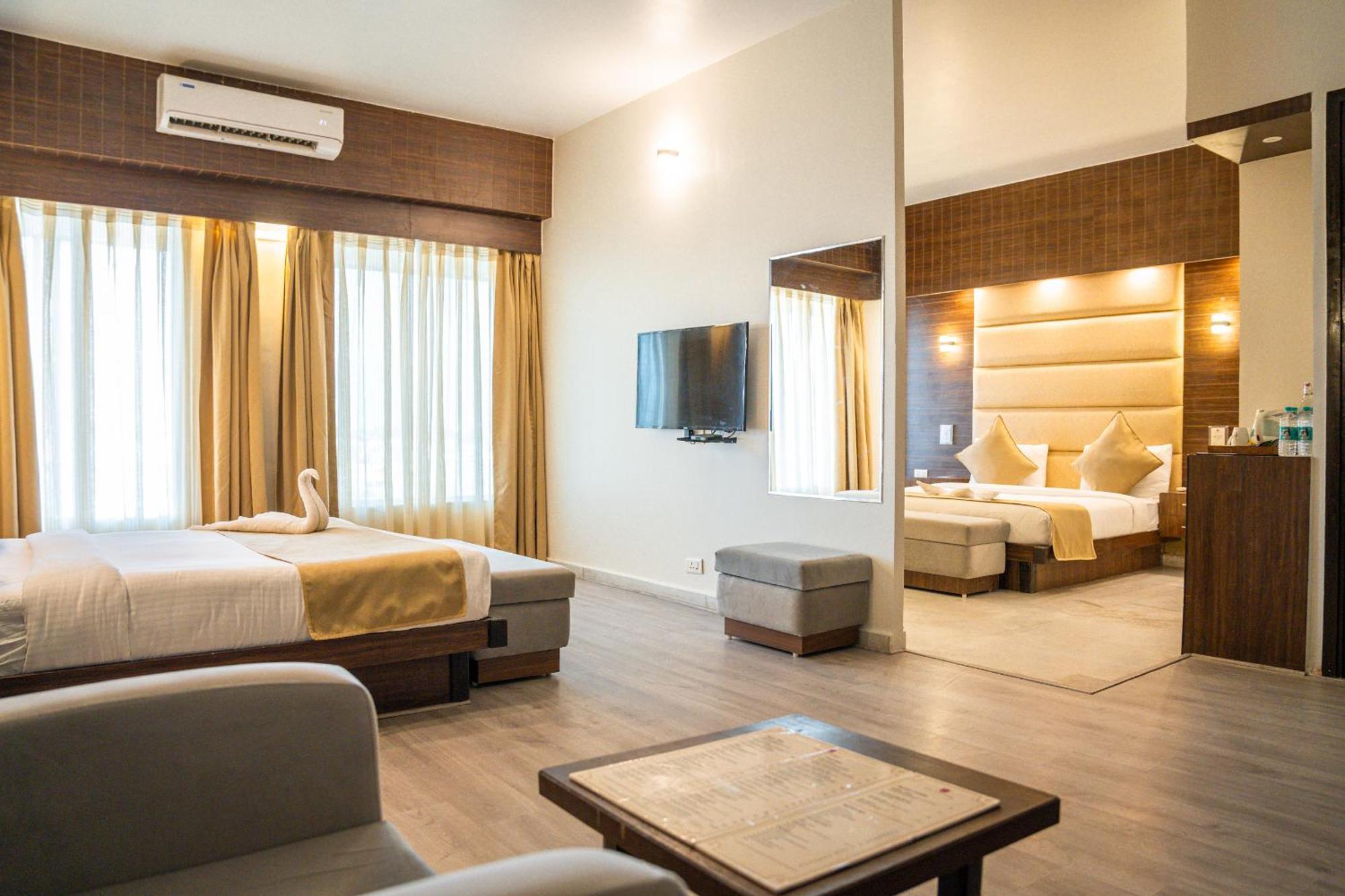 The Solitaire Dehradun Exterior foto